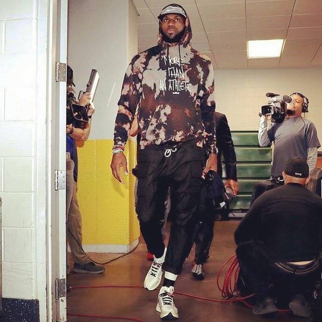 AG的回归